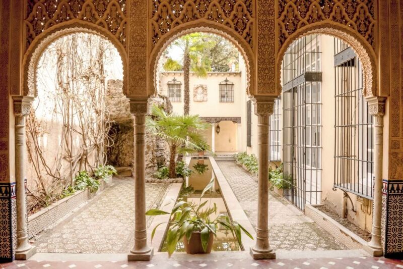 Granada: Alhambra & Gardens Tour w/Nasrid Palaces Option - Practicalities and Value