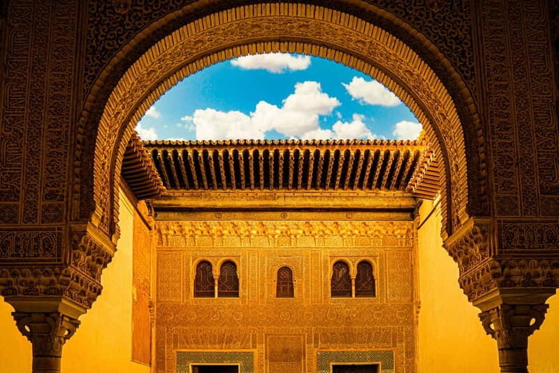 Granada: Alhambra, Generalife & Nasrid Palaces Guided Tour - Authentic Insights from Visitors