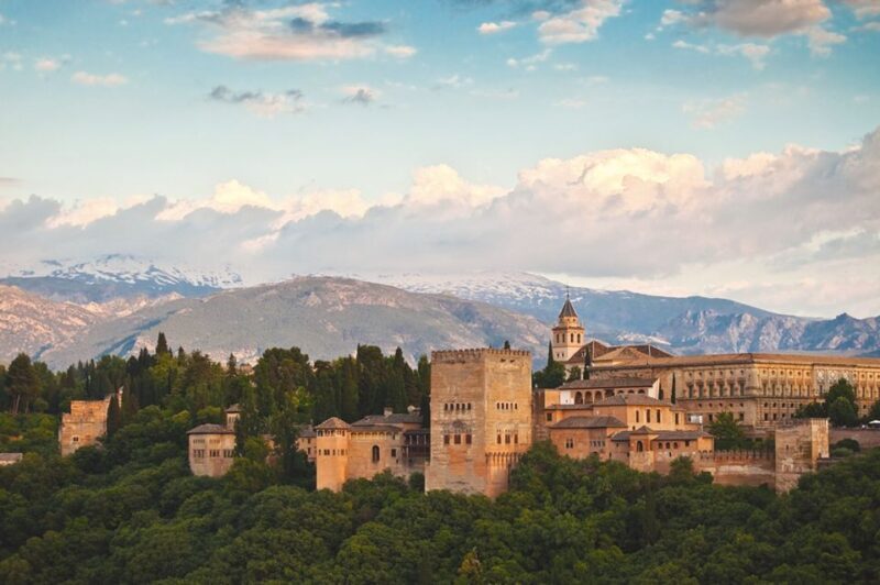 Granada: Alhambra Guided Tour with Nasrid Palaces - Final Thoughts: Is This Tour Right for You?
