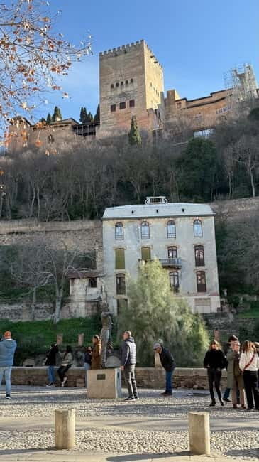 Granada: Arabic Monuments Guided Tour - Key Points