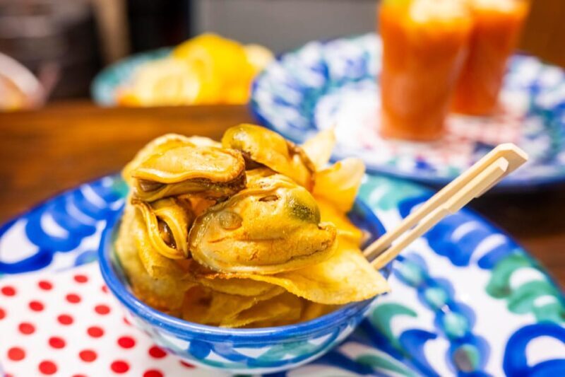 Granada: Authentic and intimate Flamenco Show with Snacks - Key Points
