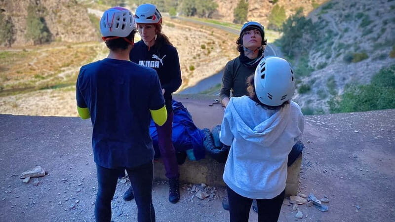 Granada: Belaying Course in a Climbing Falls - The Value of Dynamic Belaying on Real Rock