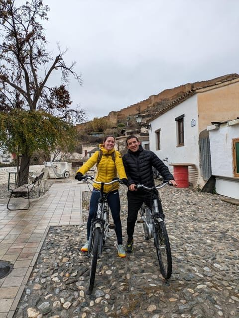 Granada: Ebike Tour 2 Hours - Key Points