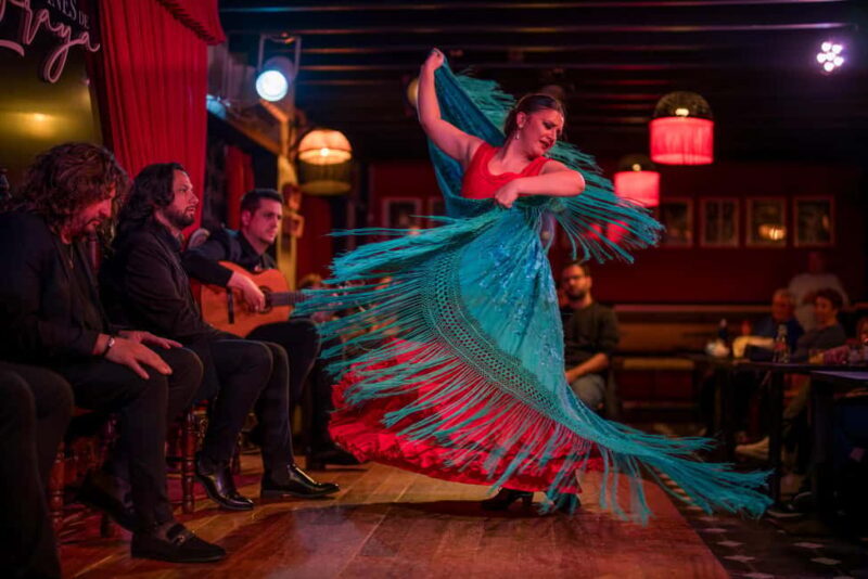 Granada: Flamenco Show in Albayzín - Jardines de Zoraya - Key Points