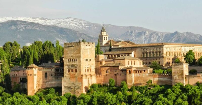 Granada: Generalife and Alcazaba Guided Tour without Tickets - Key Points