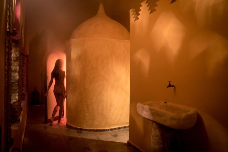 Granada: Hammam Experience with Massage at Baños de Elvira - Key Points