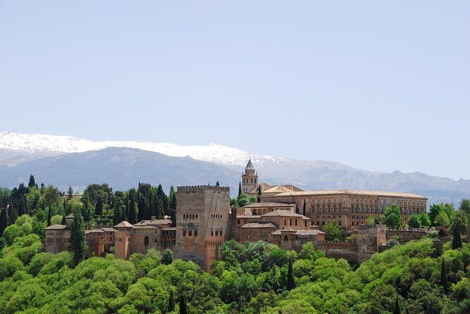 Granada: Panoramic Tour by Segway - Key Points