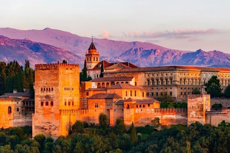 Granada: Private custom tour with a local guide - Who Will Love This Tour?