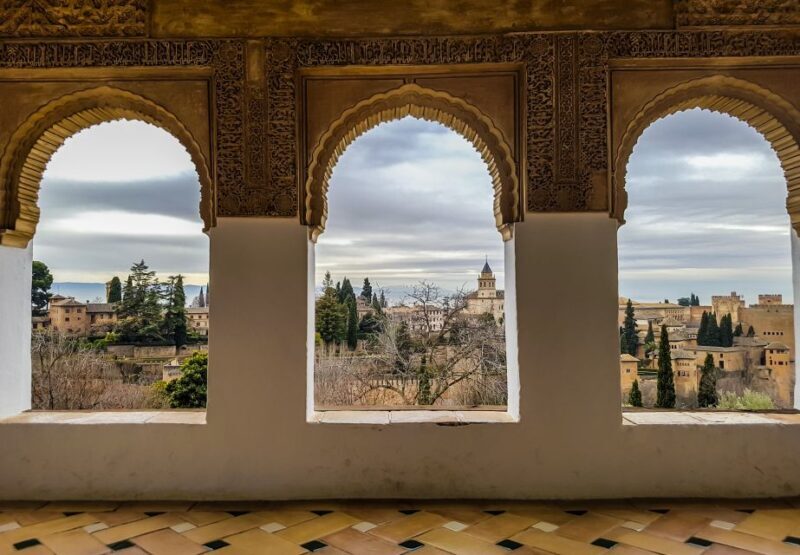 Granada: Private Fast-Track Alhambra and Albaicin Tour - In-Depth Look at the Experience