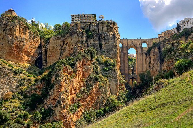 Granada Private Transfer to Seville with a Visit to Ronda - Who Will Benefit Most from This Experience?