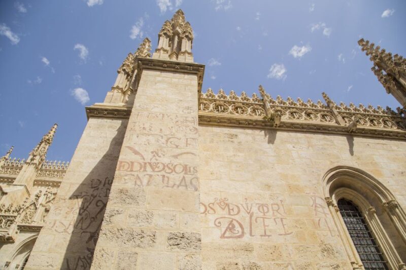 Granada: Royal Chapel and Historical Center Walking Tour - Granada: Royal Chapel and Historical Center Walking Tour