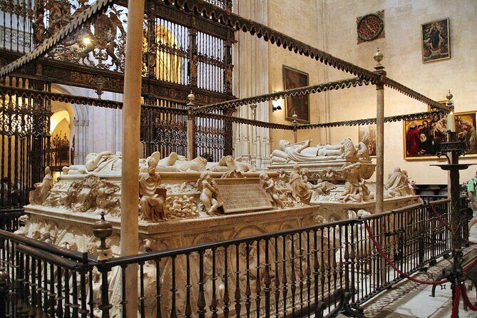 Granada: Royal Chapel guided walking tour - Practical Details and What to Expect