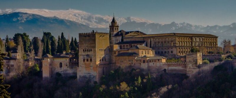 Granada: The Alhambra and Nasrid Palaces Guided Night Tour - Why This Tour Might Be Right for You