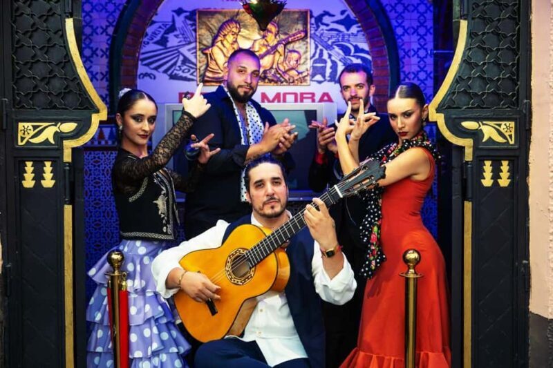 Granada: Traditional Flamenco show at Tablao Albayzín - Key Points