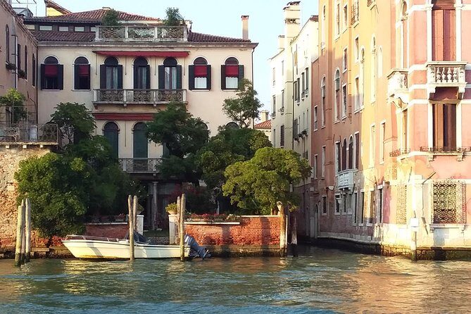 Grand Canal boat tour and Murano glass experience with Hotel pick up - Why this tour offers solid value