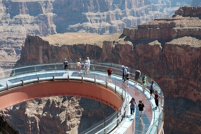 Grand Canyon Skywalk & Seven Magic Mountains Tour - The Itinerary: A Closer Look