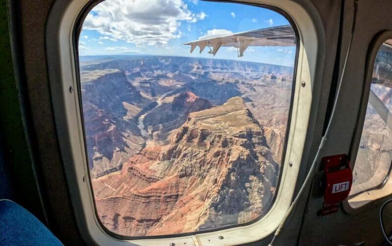 Grand Canyon West: Scenic Flight and Skywalk All Access Pass - Key Points