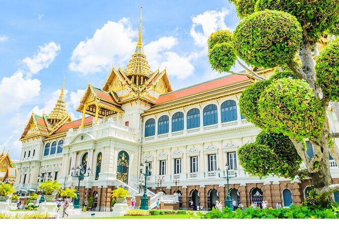 Grand Palace & Temples of Bangkok with experienced guide - FAQ
