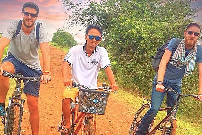 Grand Tour-Ek Phnom. Baset. Bamboo Train. Wat Banan. Phnom Sampov - Exploring Battambang: A Truly Authentic Cambodian Experience