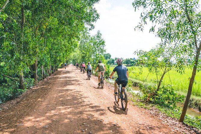 Grand Tour-Ek Phnom. Baset. Bamboo Train. Wat Banan. Phnom Sampov - Key Points