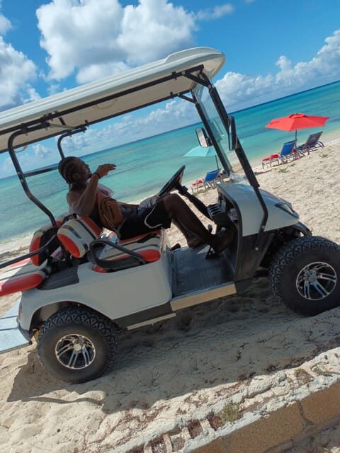 Grand Turk: Horseback riding Experience/Cockburn Town - Key Points