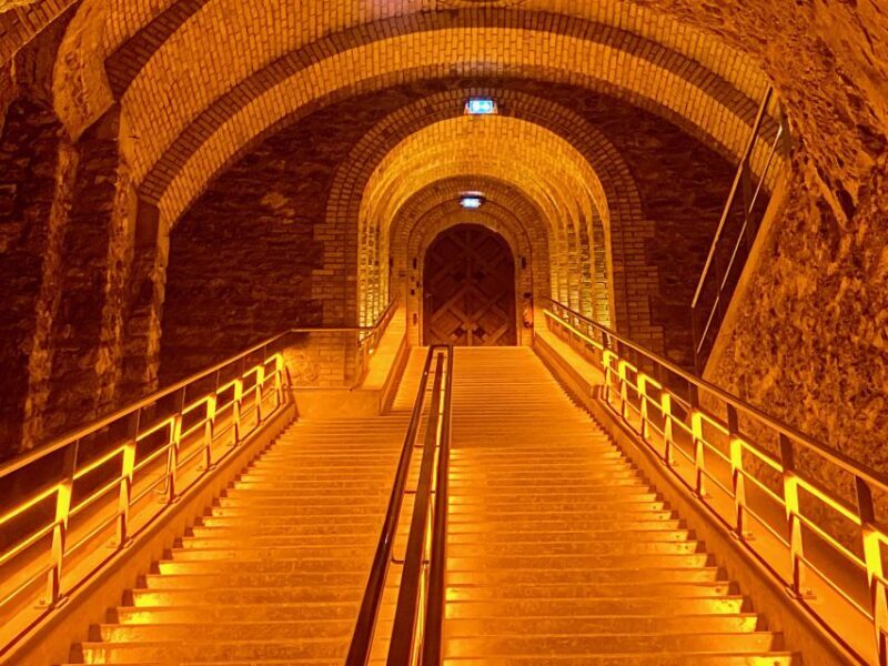 GRAND VINTAGE Taittinger Veuve Clicquot Cellars & Tastings - Key Points