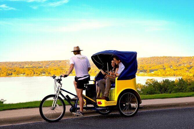 Grandview Drive Postcard Tour Experience - Key Points