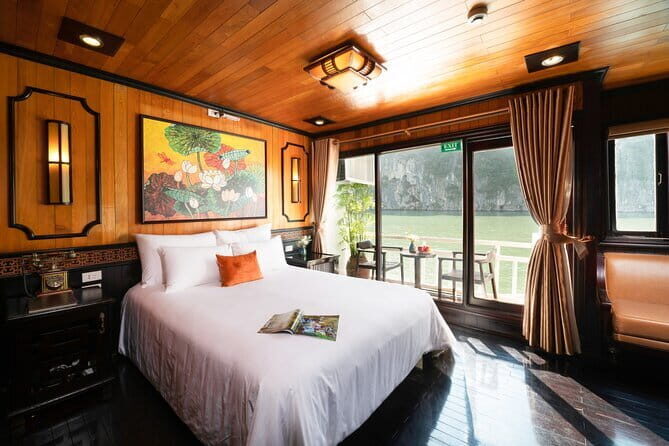 Gratiot Boutique Cruise Elegant 2 Day Halong Bay Escape - Key Points