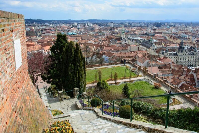 Graz - Private tour including Castle visit - Who Should Consider This Tour?
