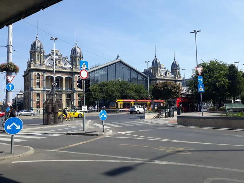 Great Hungarian Basilicas Tour with Folk Music Performance - Key Points