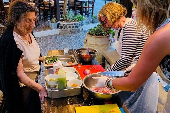 Greek Cuisine Cooking Class in Santorini - An In-Depth Look at the Santorini Greek Cuisine Cooking Class