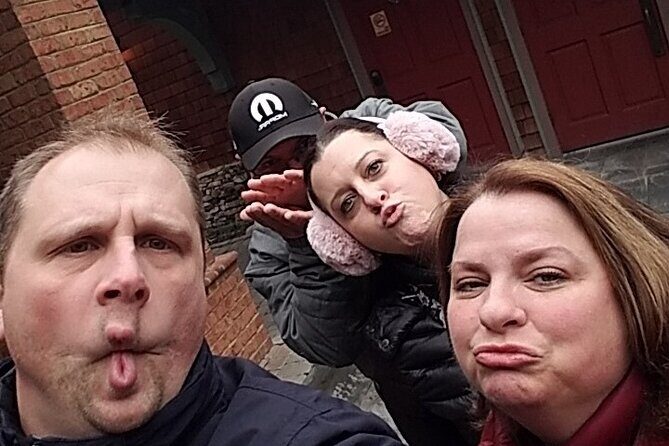 Green Bay City Scavenger Hunt Excursion by Crazy Dash - A Detailed Breakdown of the Itinerary