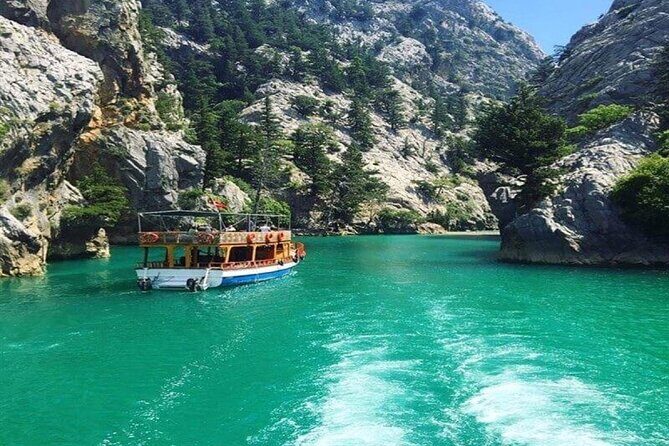 Green Canyon Boat Trip with Lunch and Unlimited Drinks - Authentic Insights from Reviewers