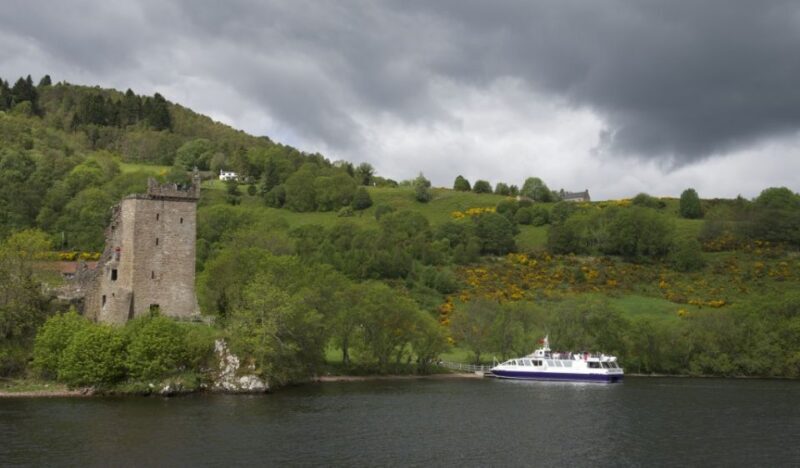 Greenock: Shore Excursion to Stirling Castle and Loch Lomond - Practical Tips for Travelers