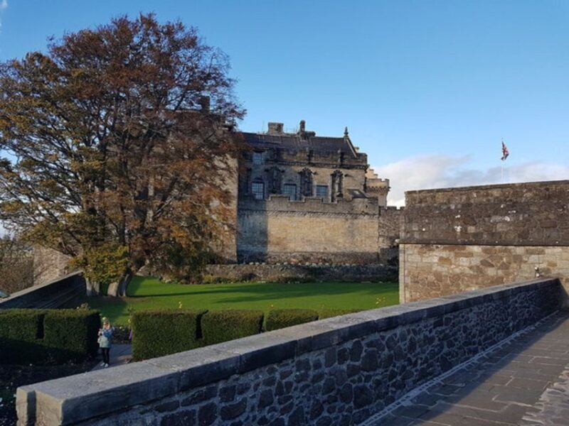 Greenock: Shore Excursion to Stirling Castle and Loch Lomond - Who Should Consider This Tour?