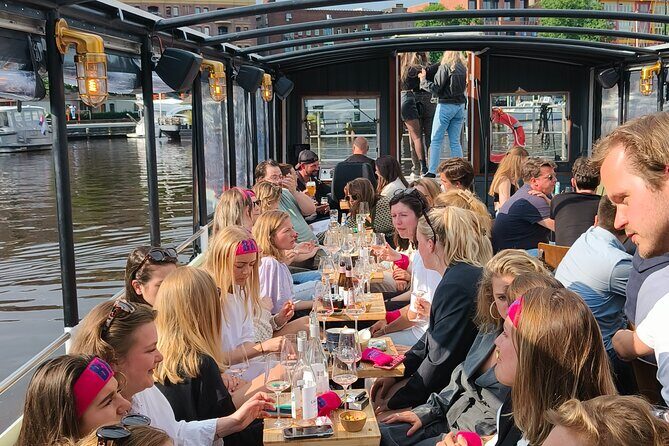 Groningen: Terrace Boat Experience with a Cozy Bar: 1 hour - An In-Depth Look at the Terrace Boat Tour