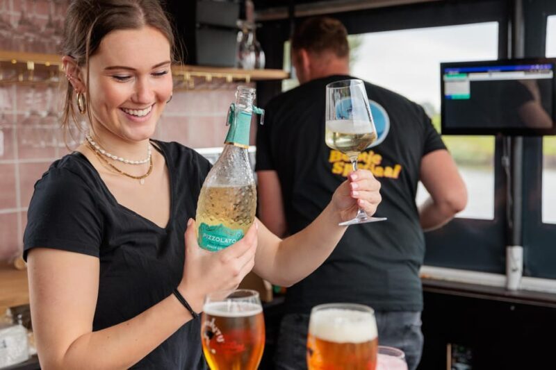 Groningen: Terrace Boat Experience with a Cozy Bar - Key Points