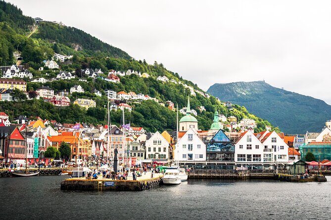 Group City Tour- Walking - Exploring the Itinerary: What You’ll See and Experience