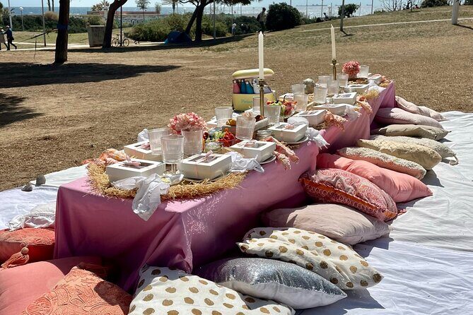 Group / Hen Party Picnic - The Setup: Comfort and Aesthetics