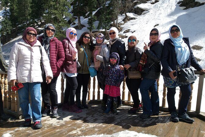 Group Kashmir Deluxe Tour & Tailored Ex Srinagar - A Closer Look at the Kashmir Experience