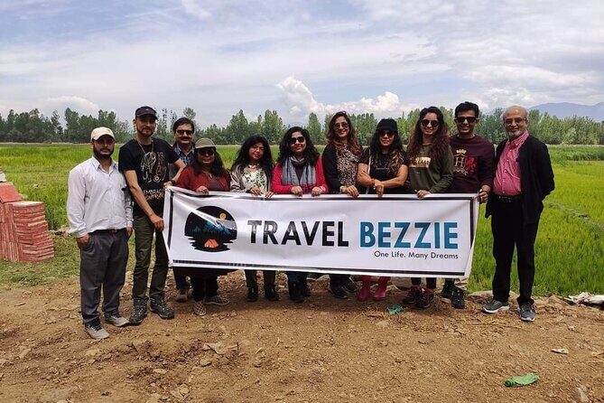 Group Kashmir Deluxe Tour & Tailored Ex Srinagar - What Makes This Tour Stand Out?