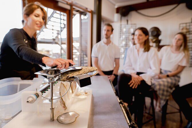 Group Live Pearl Harvest Experience - Perth - Key Points