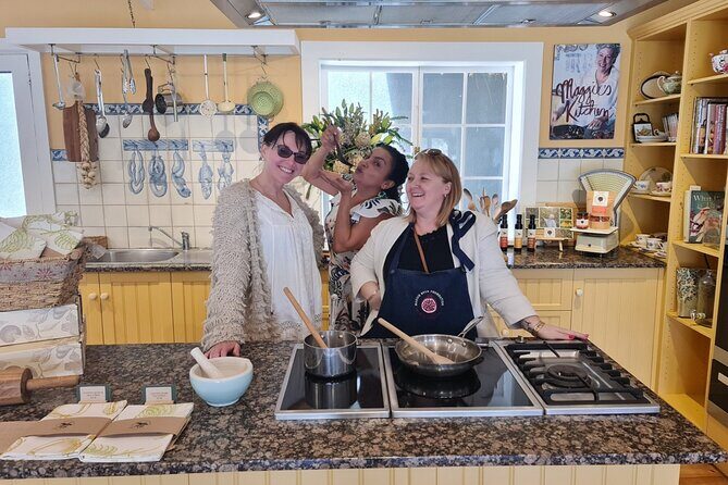 Group of Four Private Barossa Wine Tour with Lunch - Why This Tour Gets Rave Reviews