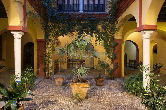 Group Seville Jewish Quarter and Cathedral - The Free Time: Making the Most of It