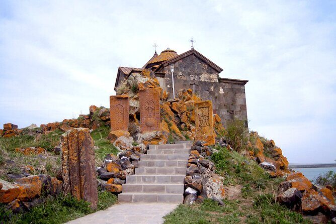 Group Tour: Lake Sevan, Hayravank, Noratus, Jermuk, winery - FAQ