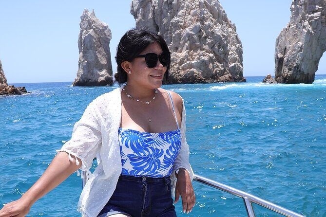 Group tour of the Cabo San Lucas Arch - Who Will Love This Tour?