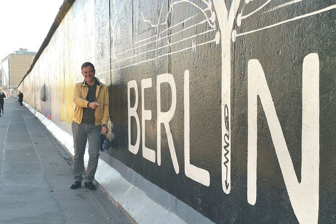 Group Walking Tour (1 - 20 people): 3 Hours the Wall, Third Reich, WW2, Cold War - FAQ
