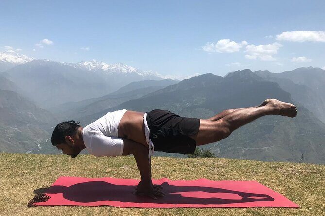 Group Yoga Class with Siddharth from Beginner to Advance - Key Points