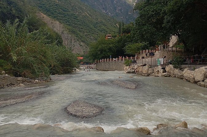 Grutas de Tolantongo Private Transportation - FAQs