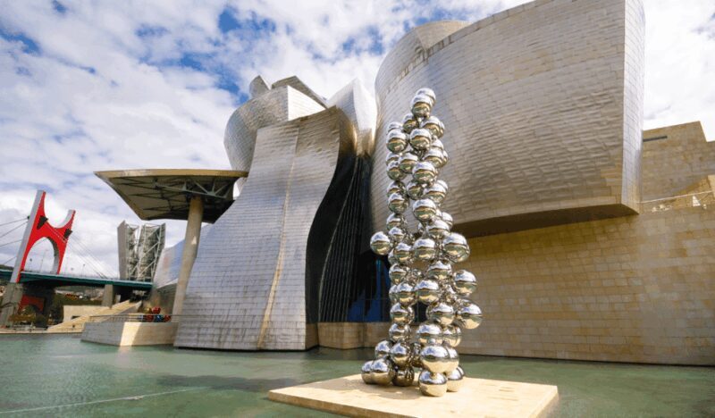 Guggenheim Museum Bilbao Private Tour with Official Guide - Key Points